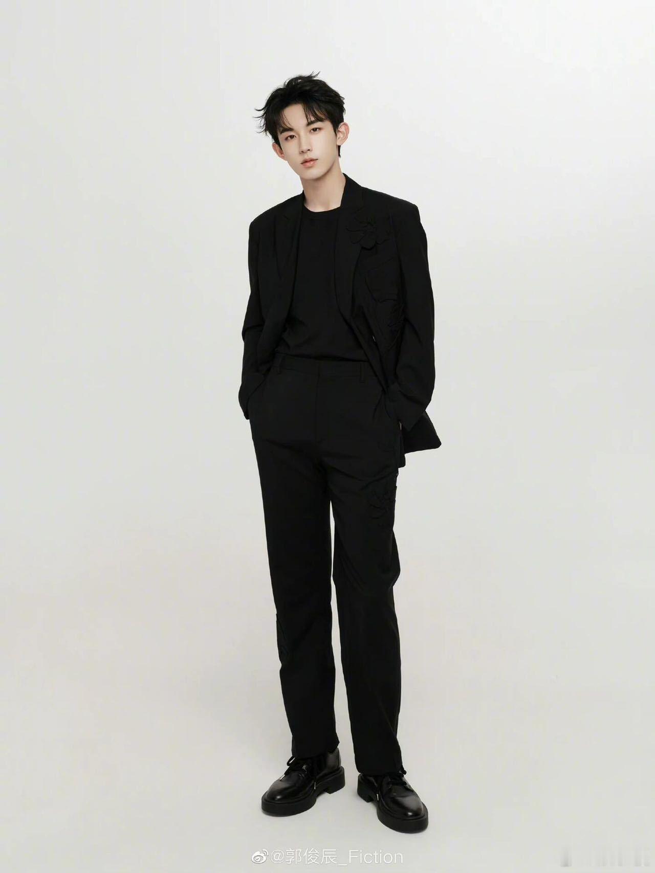 十年前我就吃郭俊辰这一套 从杨严到权如沐，整整十年！郭俊辰好像被时光冻住了少年感