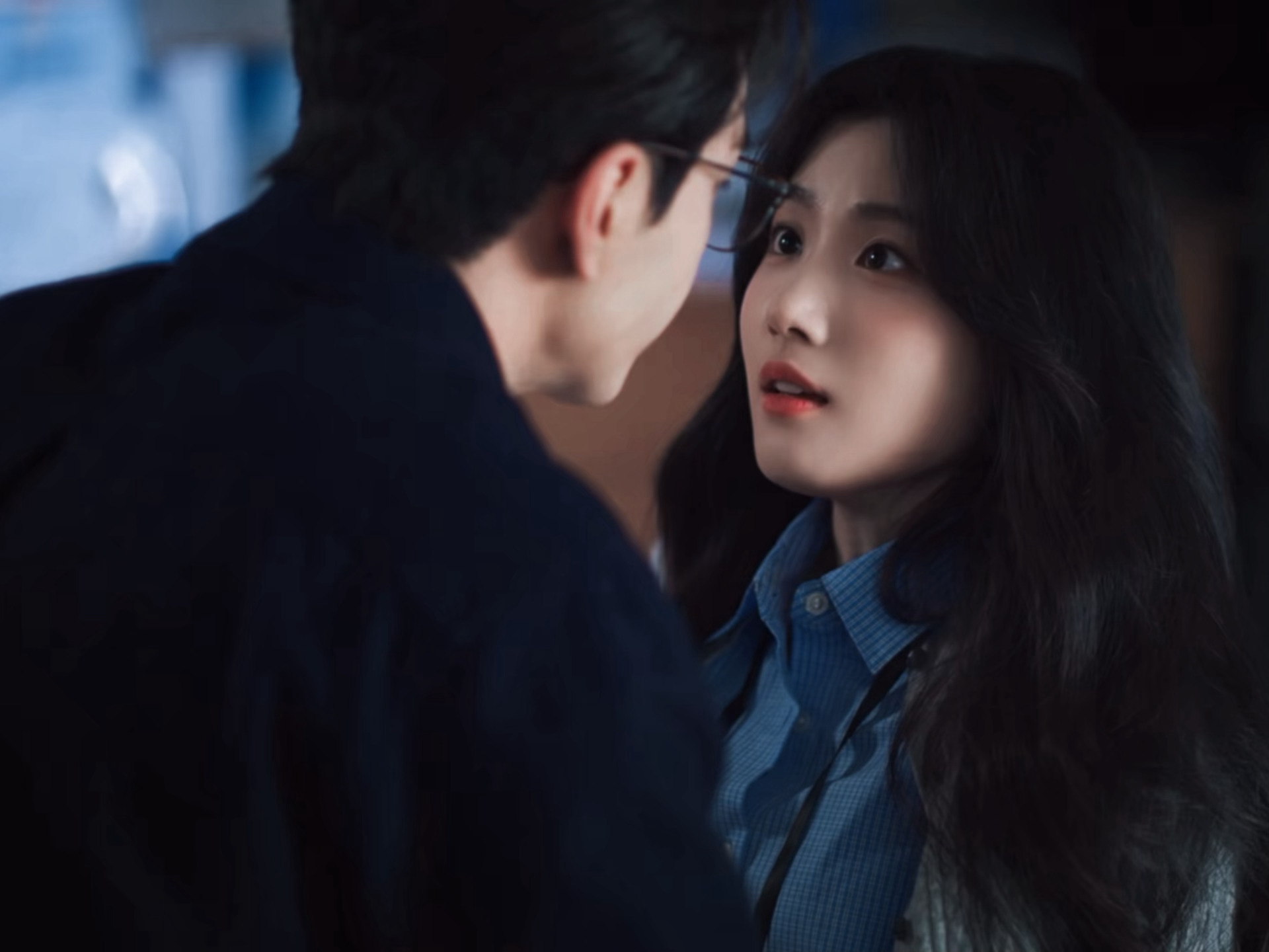 “昨晚，是有人力气不够。”“力气不够？”“是力气不够吗？”成年人的恋爱就是。。。