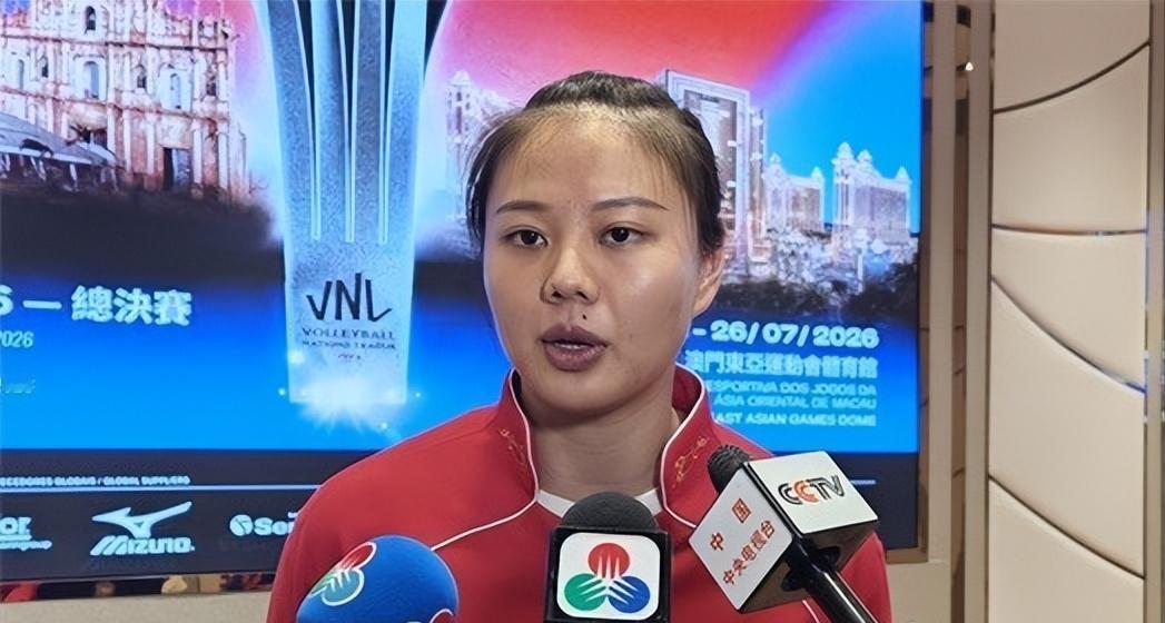 中国女排 VS 美国女排淘汰赛，队长龚翔宇讲得非常实在！这场比赛的伏笔，其实早在