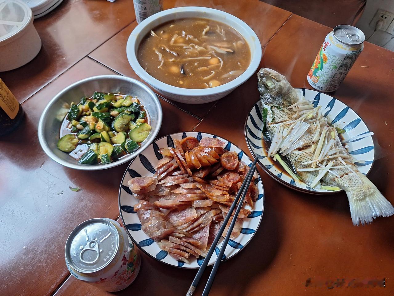 #每日分享一餐#年夜饭过于简单？我觉得刚刚好就好[憨笑]#春节里的“文化味道”#
