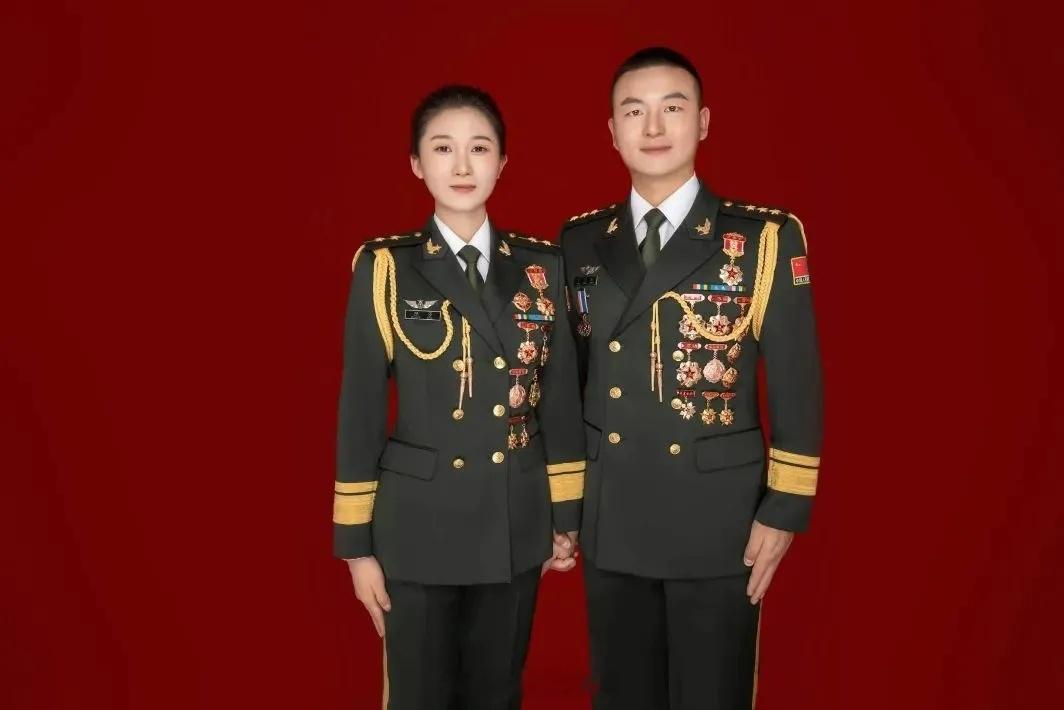 军恋[超话]  同样的职责，同样的使命她懂他的坚持，他理解她的付出愿所有军人家庭