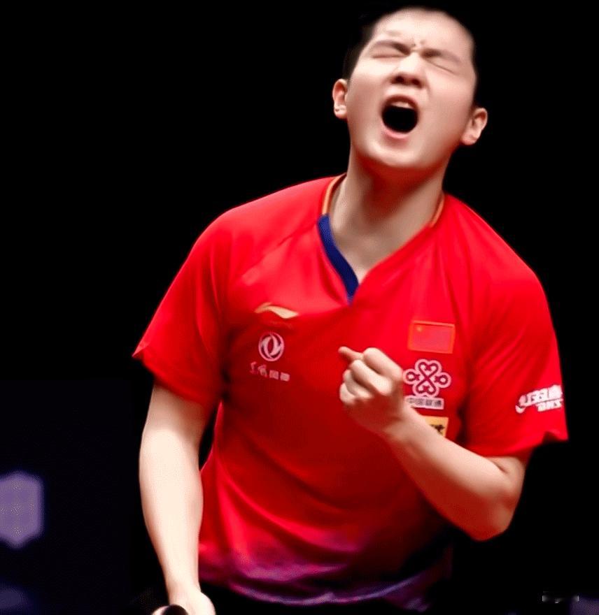 英伟达副总裁晒与樊振东合影 真正的卓越，源于始终如一的坚持、自律与不懈拼搏。樊振