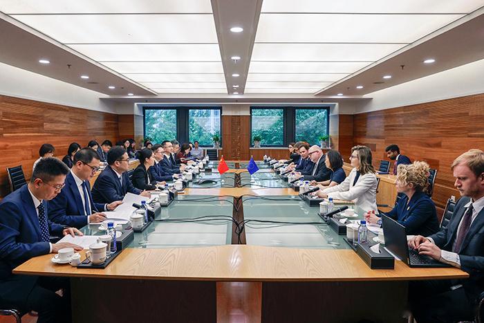 商务部副部长与欧委会代表会谈 中欧就贸易投资磋商机制首次会议会谈【商务部副部长兼