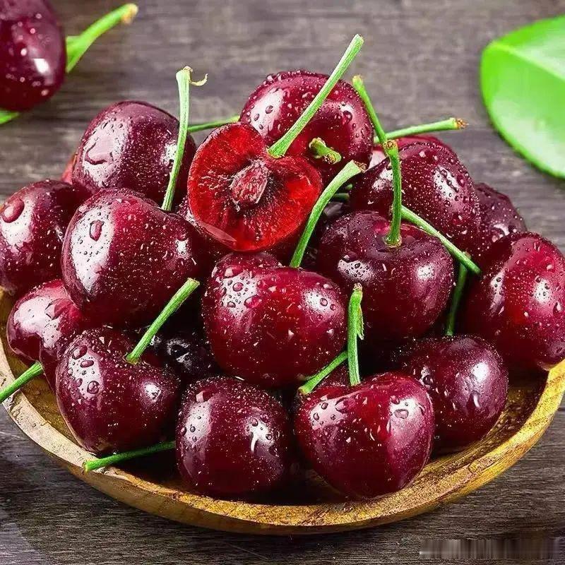 车厘子其实是血糖友好型水果  车厘子虽然香甜味浓，但升糖指数只有22，比苹果（3