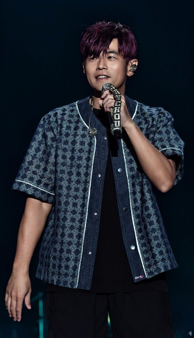 周杰伦2027演唱会一城一名周杰伦演唱会已经排到2027了2027年周杰伦出道2