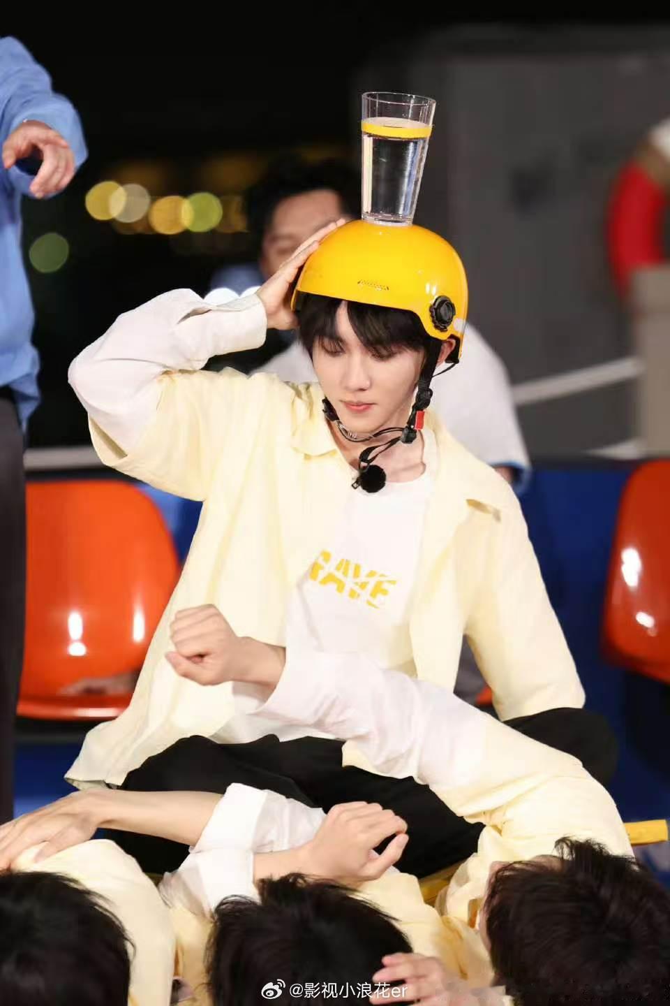 奔跑吧标错马嘉祺生日奔跑吧写错马嘉祺生日 标错生日是明显的工作疏漏，不管是对艺人