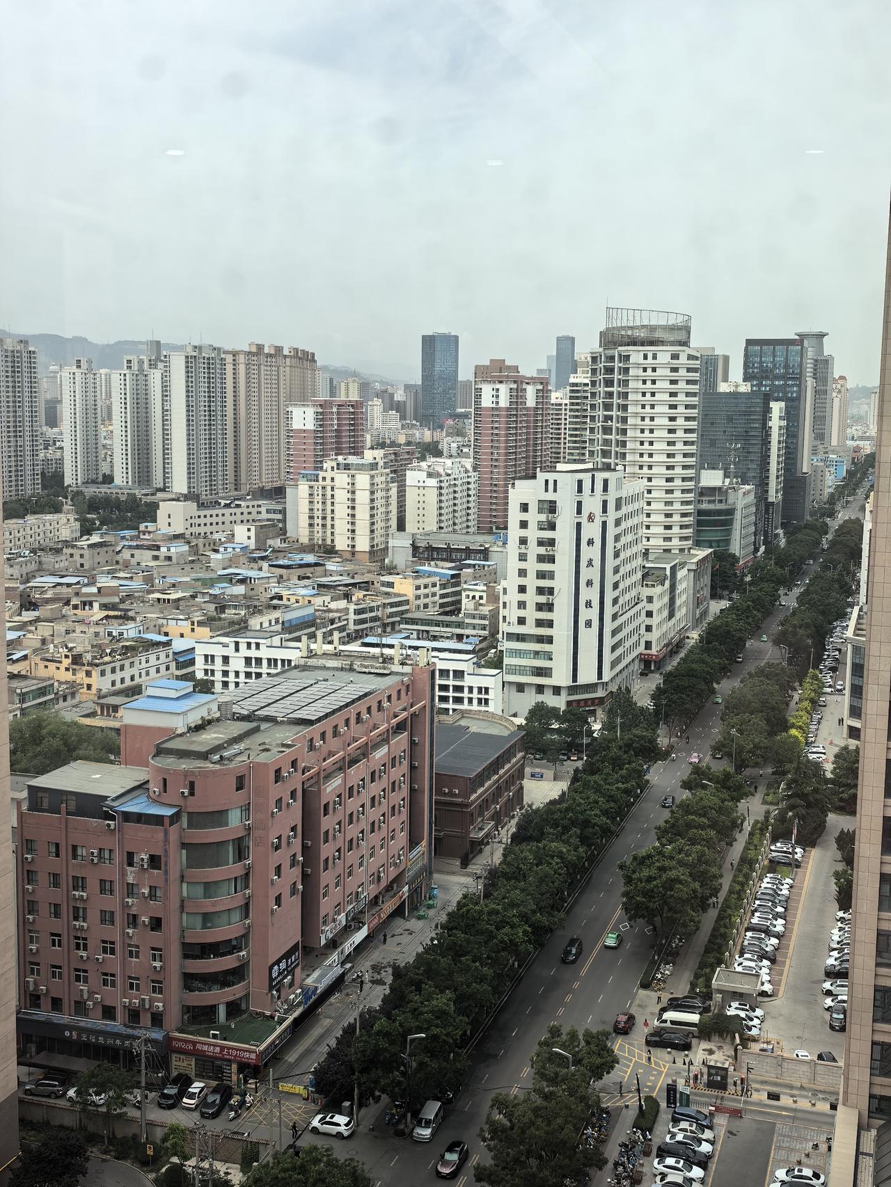 华工科技A股近期走势情况及展望

一、近期股价走势

5月25日，华工科技涨停收
