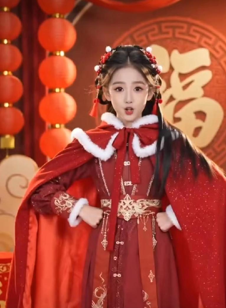 失眠星人集合啦！我有三个特效秘方让你整夜睡得香。
首先是睡前泡脚。准备一盆 40