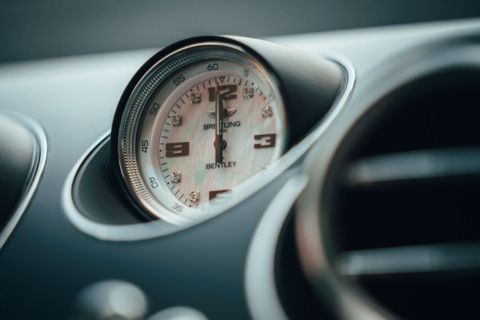 2020  Bentley Bentayga Hybrid 太漂亮，实在是太美了