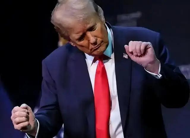 特朗普这回真把“生意人”的本色发挥到了极致，一口气抛出的五个重磅炸弹，简直像是要