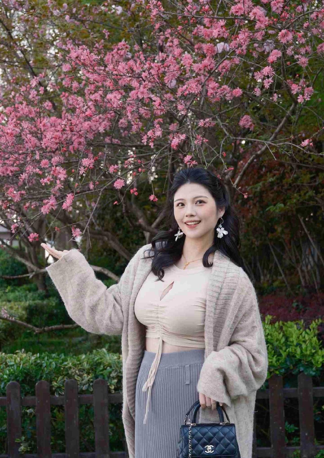 我的今日状态：😁轻松愉快
我这里的天气：☀️晴天