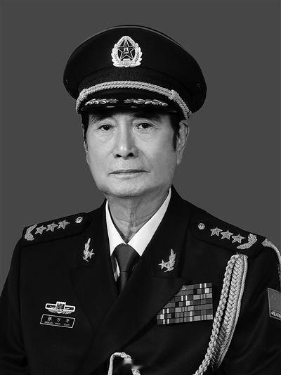 2015年1月14日，张万年上将在北京逝世，享年87岁。 缅怀[心]   