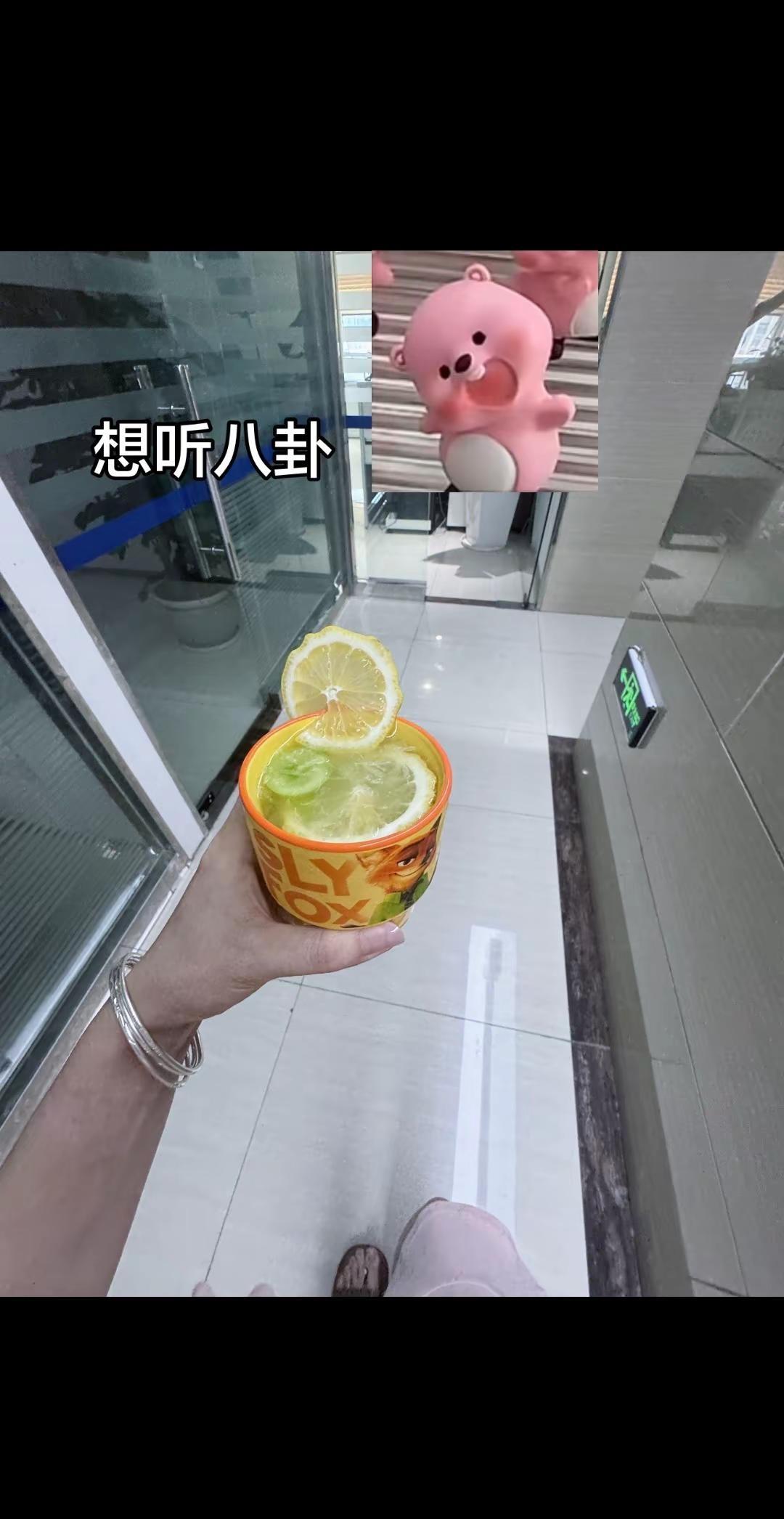想听八卦，各种能颠覆我三观的八卦，因为我觉得听多了我可以变聪明、可以成长🫪八卦