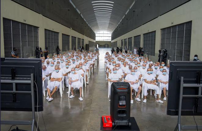 萨尔瓦多，帮派成员大规模接受远程视频审判

中美洲最危险帮派的恐怖成员，通过网络