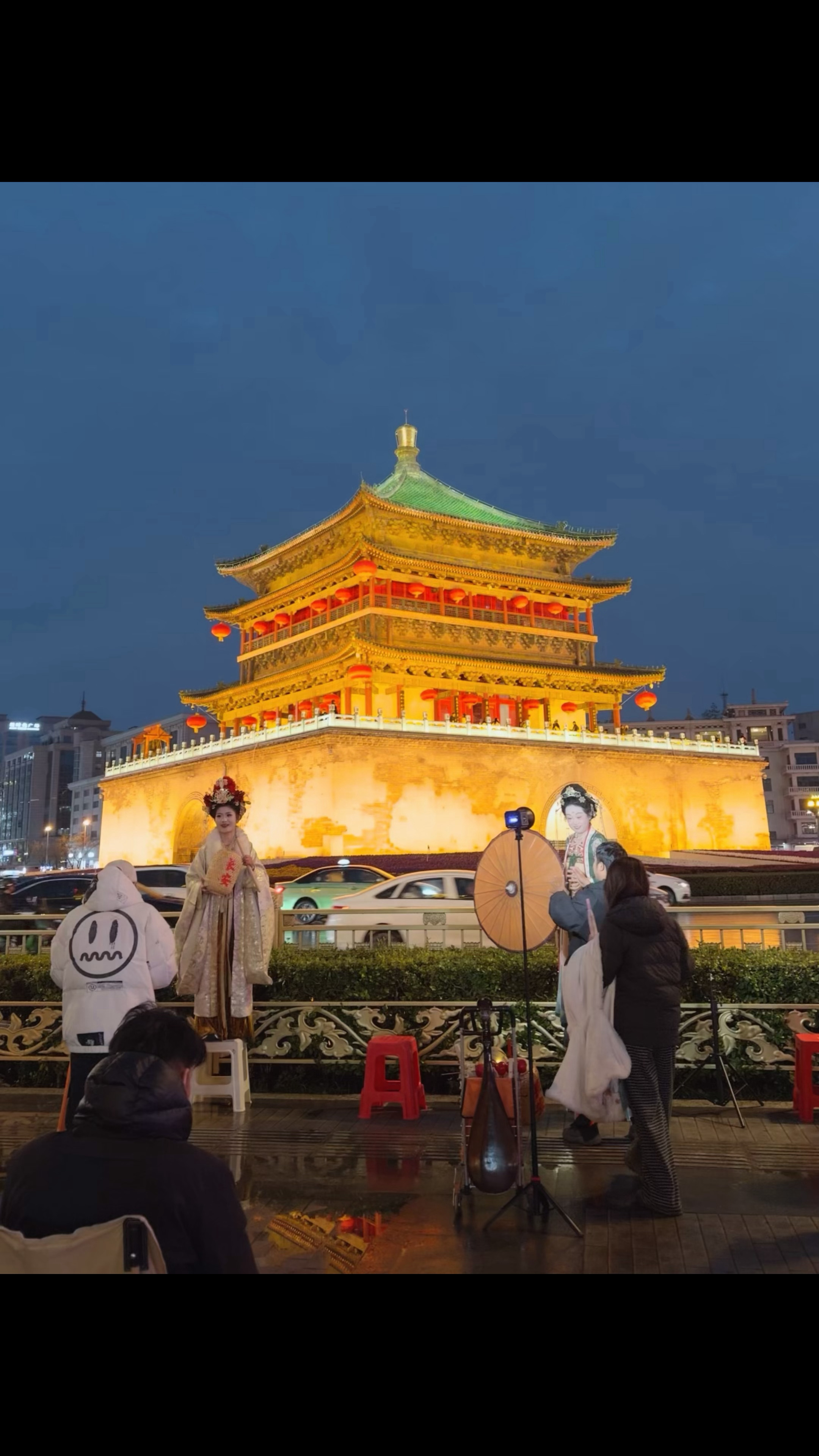 赵国公主去秦国串个门，发些照骗。西安妆造多，摄影师多，特产店多，人多。哪哪都是拍