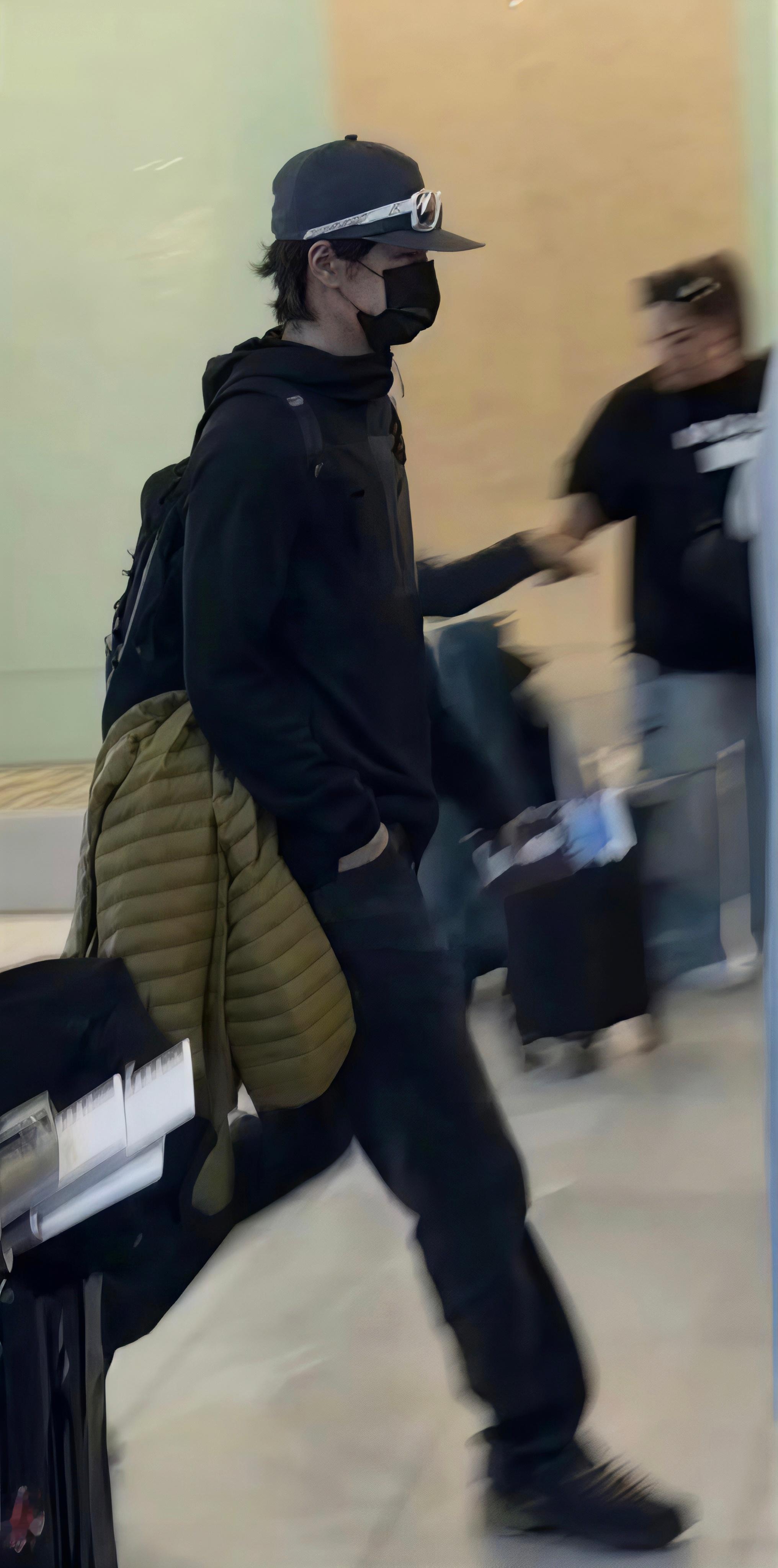 我的天，好瘦好帅好想啊 ​​​