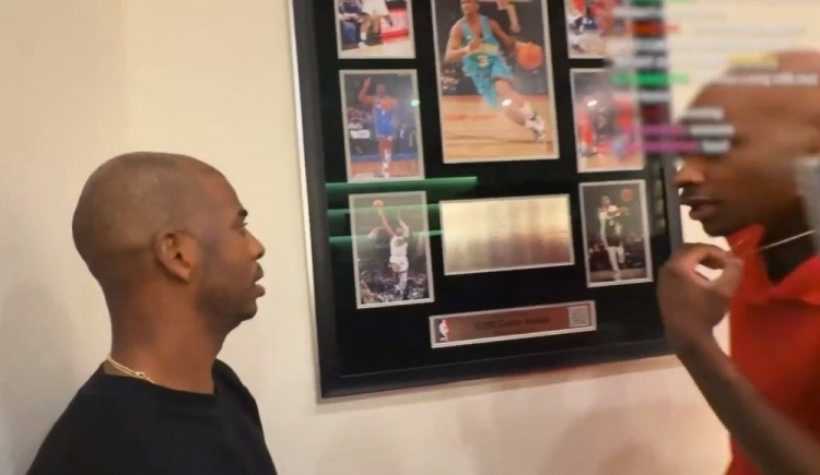 ❤️保罗：马刺去年送给我一块定制的奖牌 这是我效力过的最好球队近日，已经宣布退役