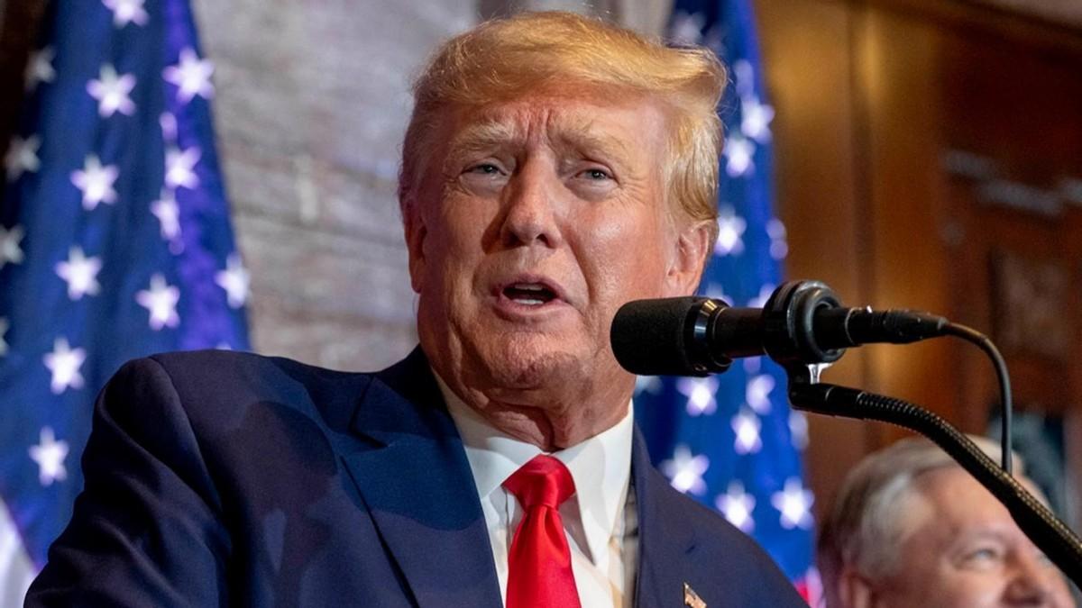 糊弄不了各国，美方说法变了，武力夺岛前，先给中国扣一顶脏帽子。
 
特朗普在20