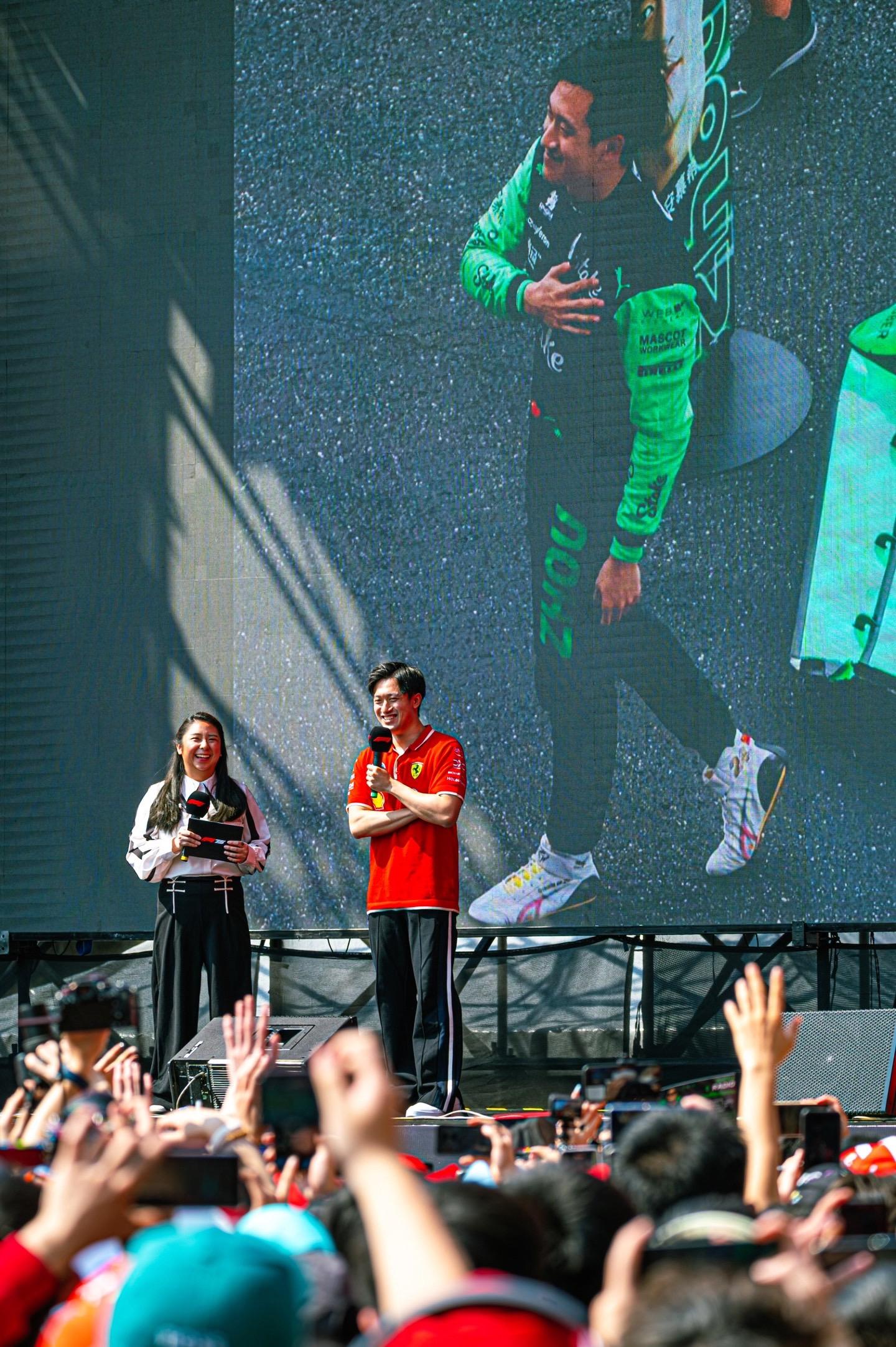 Happy birthday to 周冠宇🎂🎉 一路的艰辛只有自己...