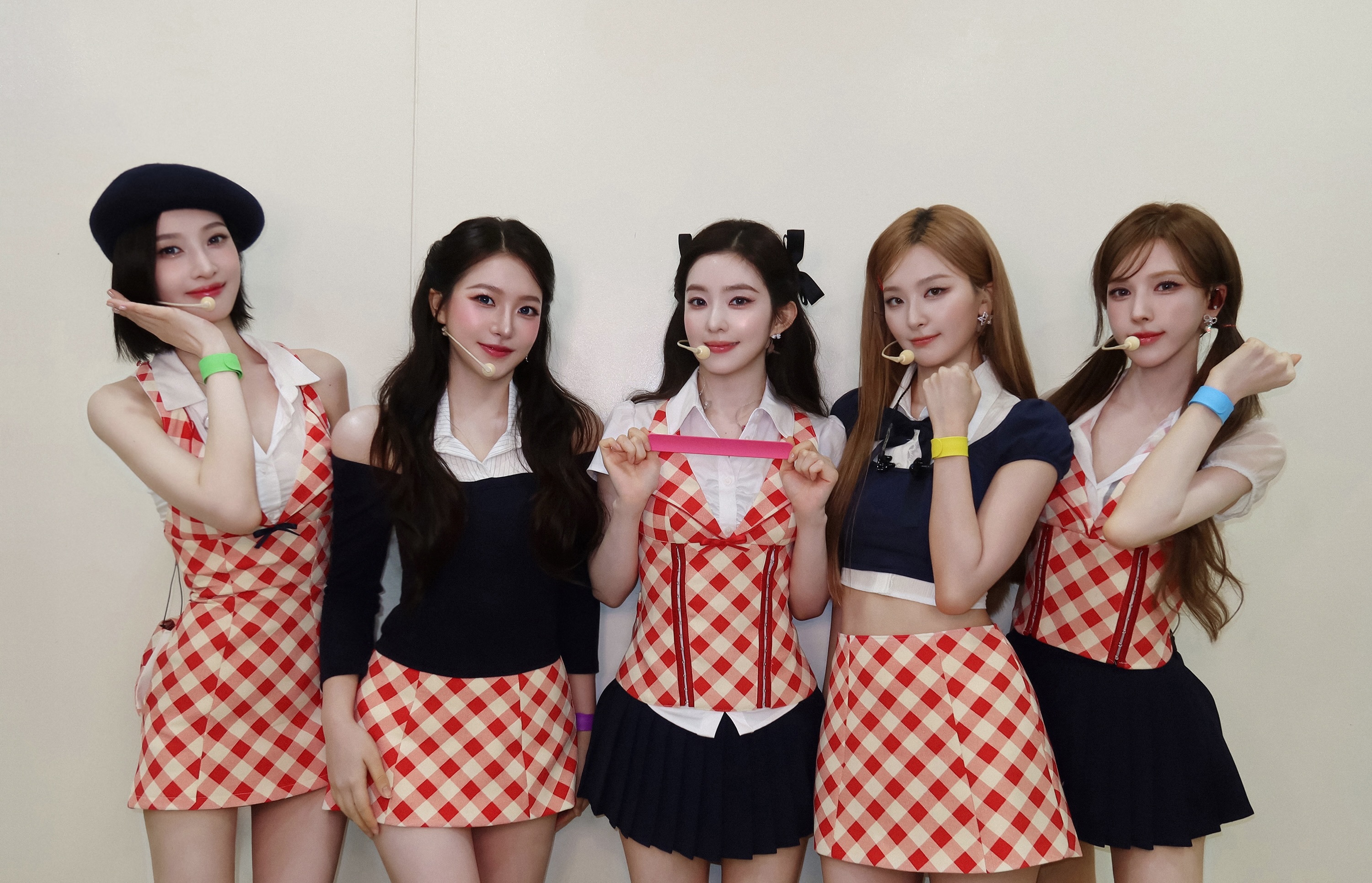 RedVelvet  💗💛💙💚💜260801 【官号】更新Red Ve