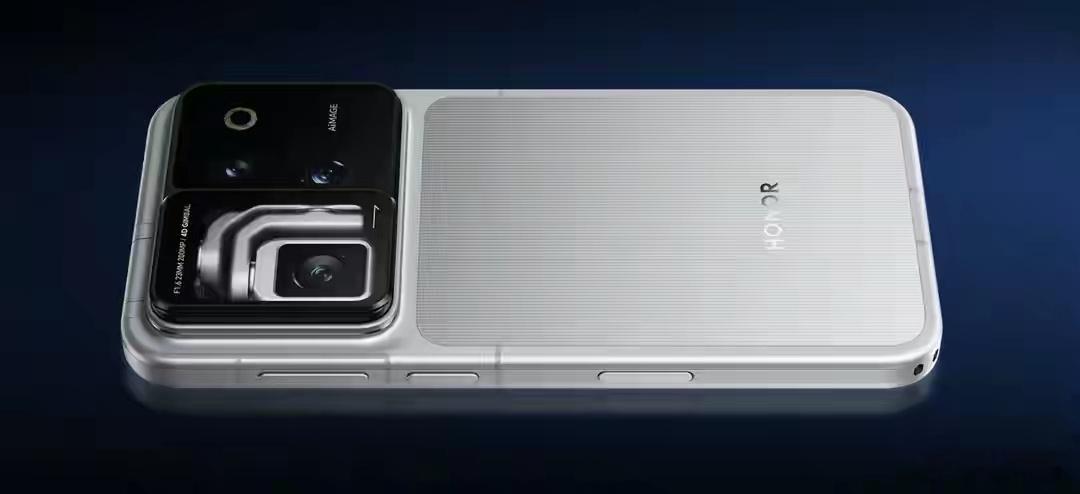 荣耀的「机器人手机」Robot Phone，终于发布了。咱就说这价格：12GB+