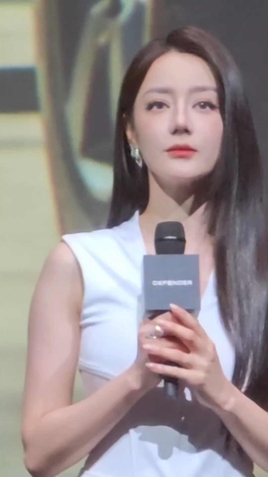 迪丽热巴黑长直女总裁女帝来了