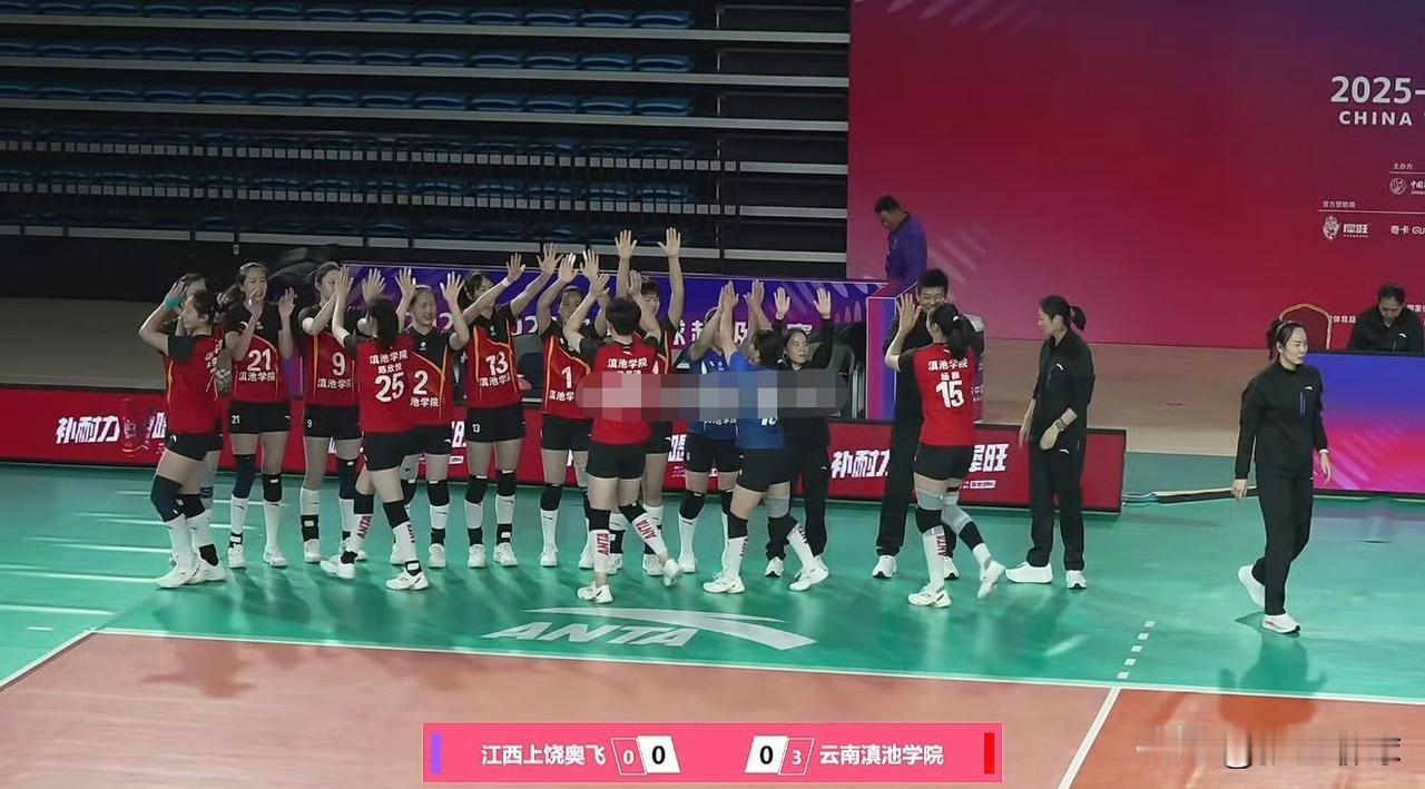【云南女排横扫江西获联赛两连胜】12月20日晚上，2025-2026中国女排超级