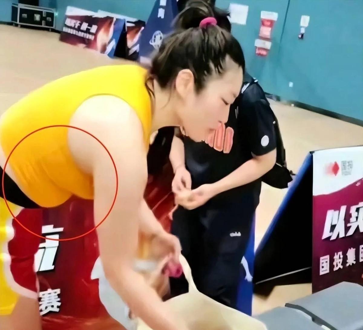 你知道吗？李梦的体型问题让人忍不住想讨论。她还没退役，状态怎么就下滑了？巴黎奥运