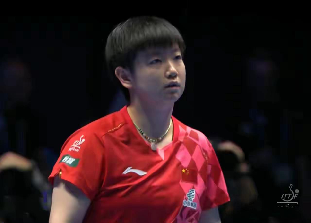 【伦敦世乒赛女团半决赛，孙颖莎3-0零封萨马拉，国乒拿下开门红】老熟人相见，直接