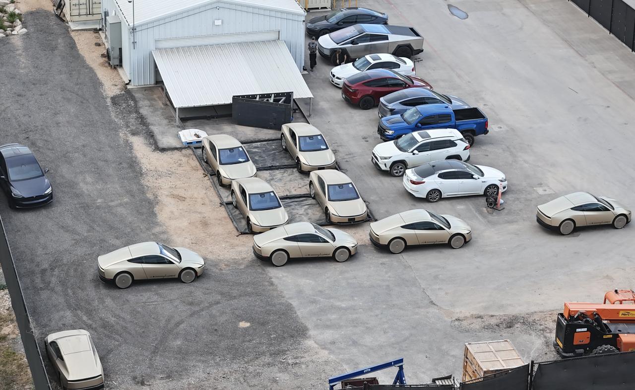 特斯拉Cybercab量产加速
特斯拉正按计划推进Cybercab无人车的量产，