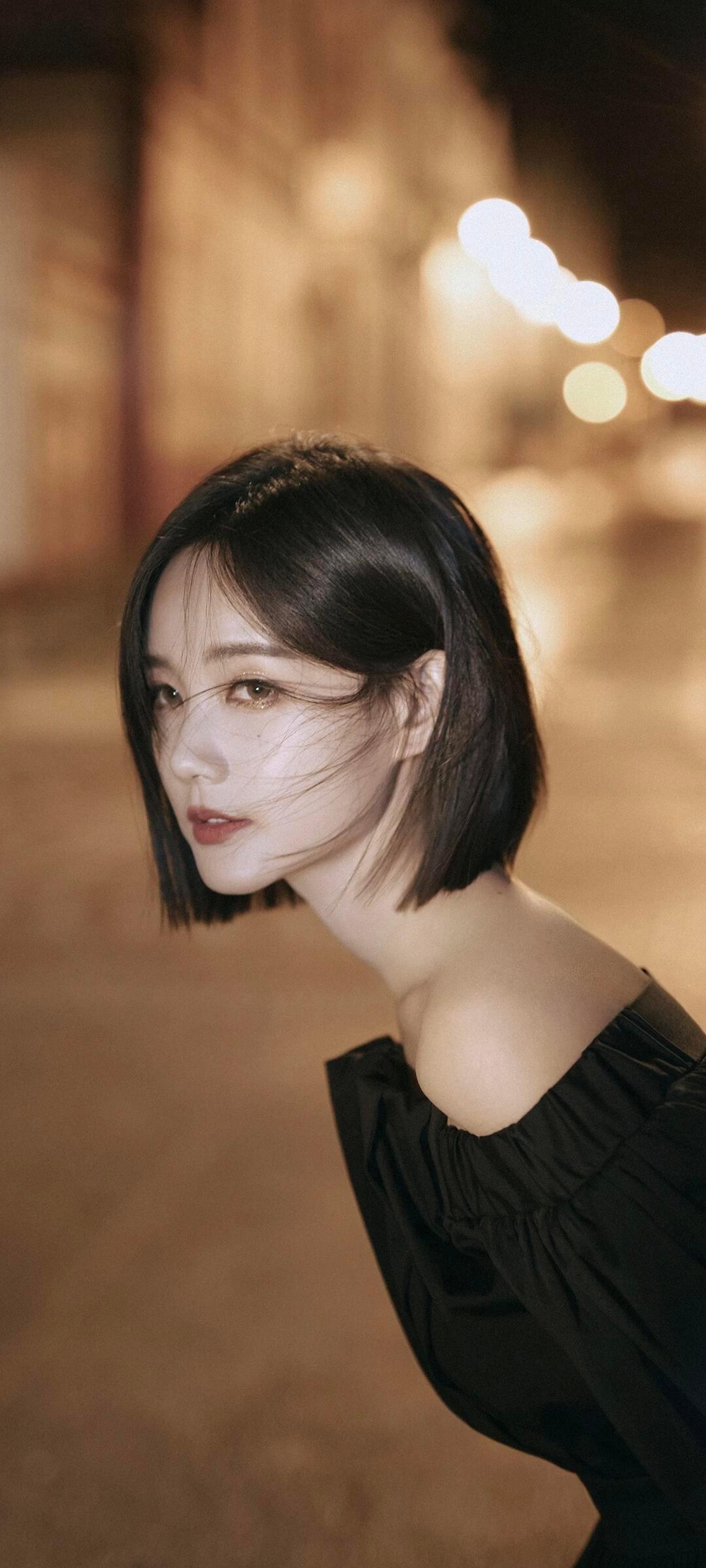 李一桐·𝙇𝙞 𝙔𝙞 𝙏𝙤𝙣𝙜 [鲜花] ​​​
