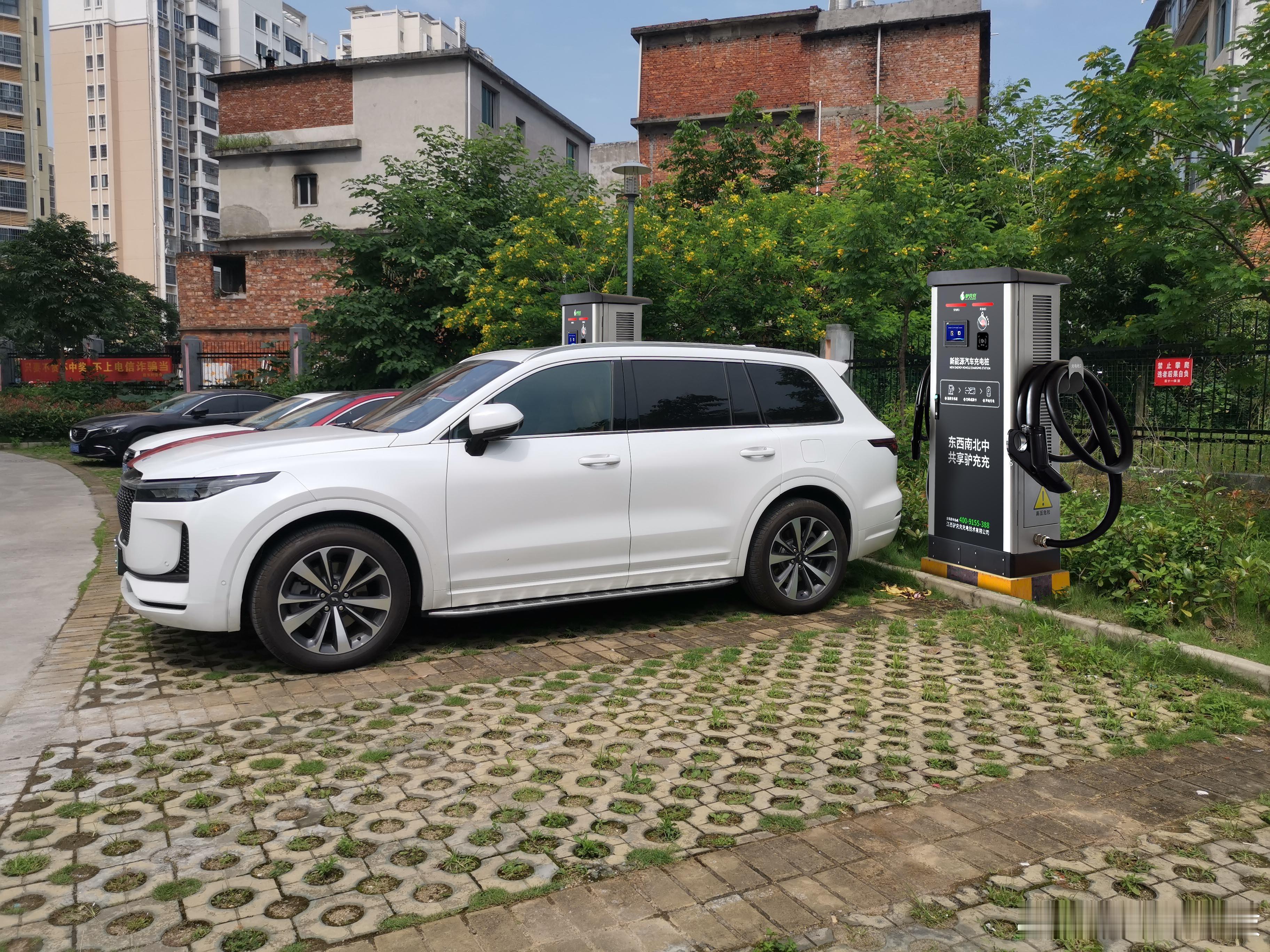 驴充充：深耕充电桩领域，助力新能源智慧出行！近几年，新能源汽车产业迎来爆发式增长