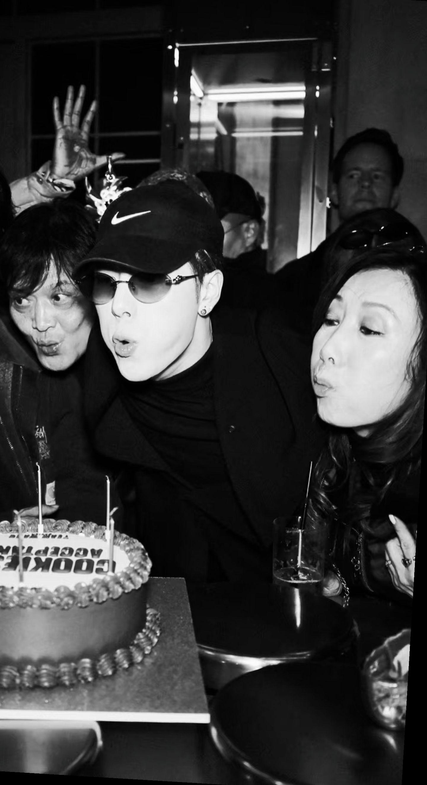 嘉嘉和爸爸妈妈要永远幸福快乐❤️。