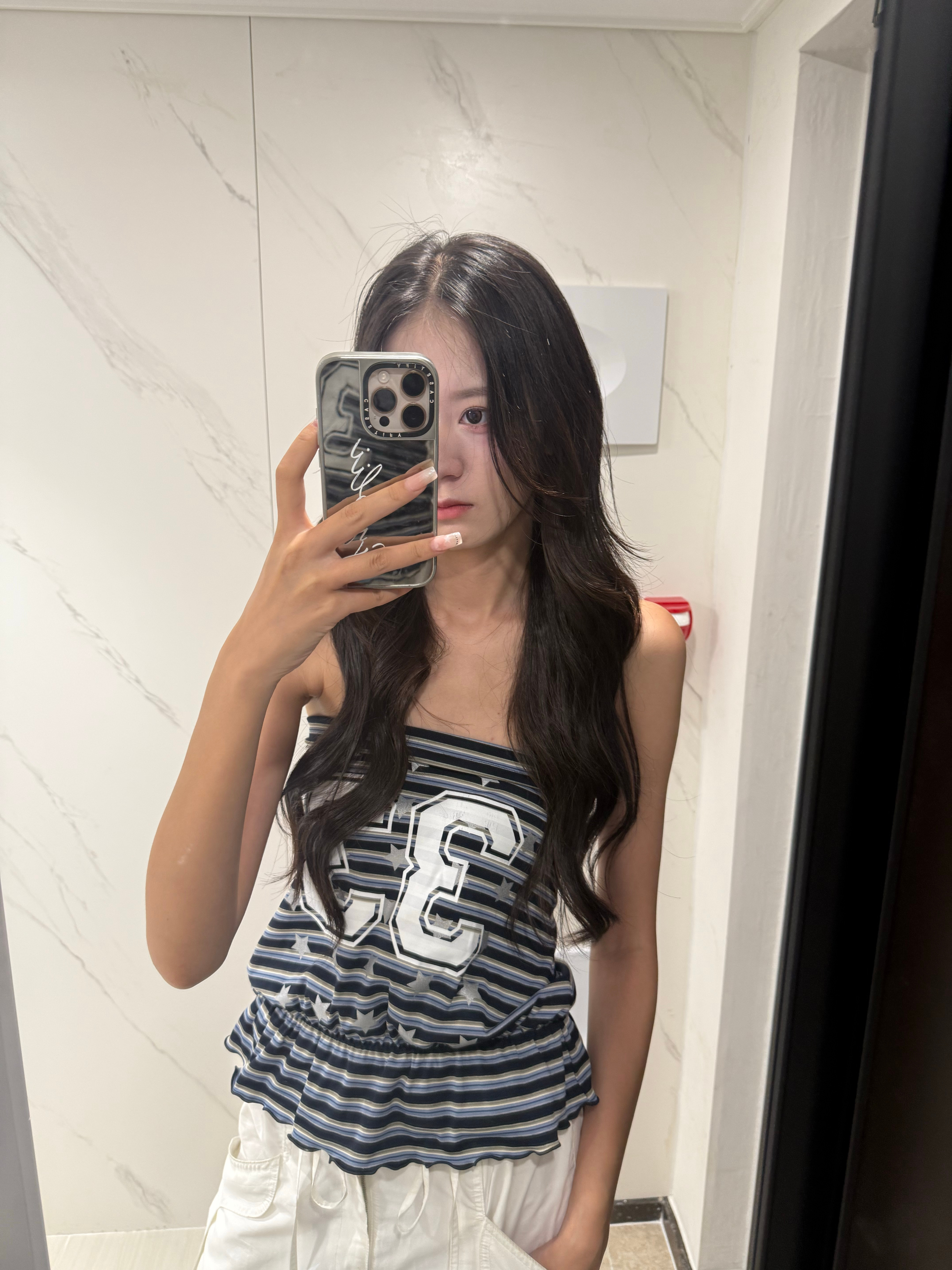 在日本病了一场现在快瘦成骷髅了💀还有一堆图没P只想大睡三天三夜 ​​​