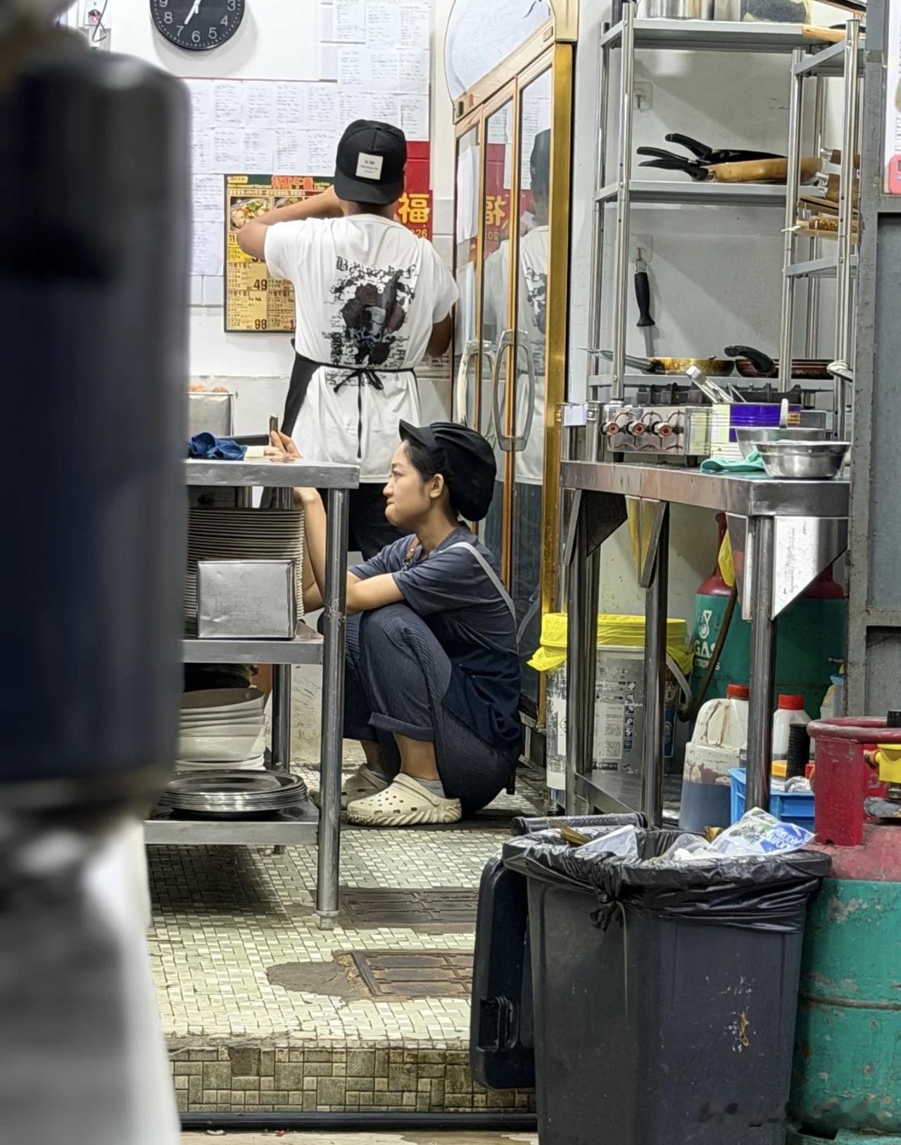 我新疆开饭馆最大误区：爱听顾客建议的老板，最先倒闭！

在新疆开饭馆，我想说一句