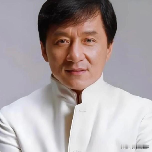 央视春晚节目单出炉
 人们期待的赵家班，无一人在列，没有任何节目。看来，二人转演