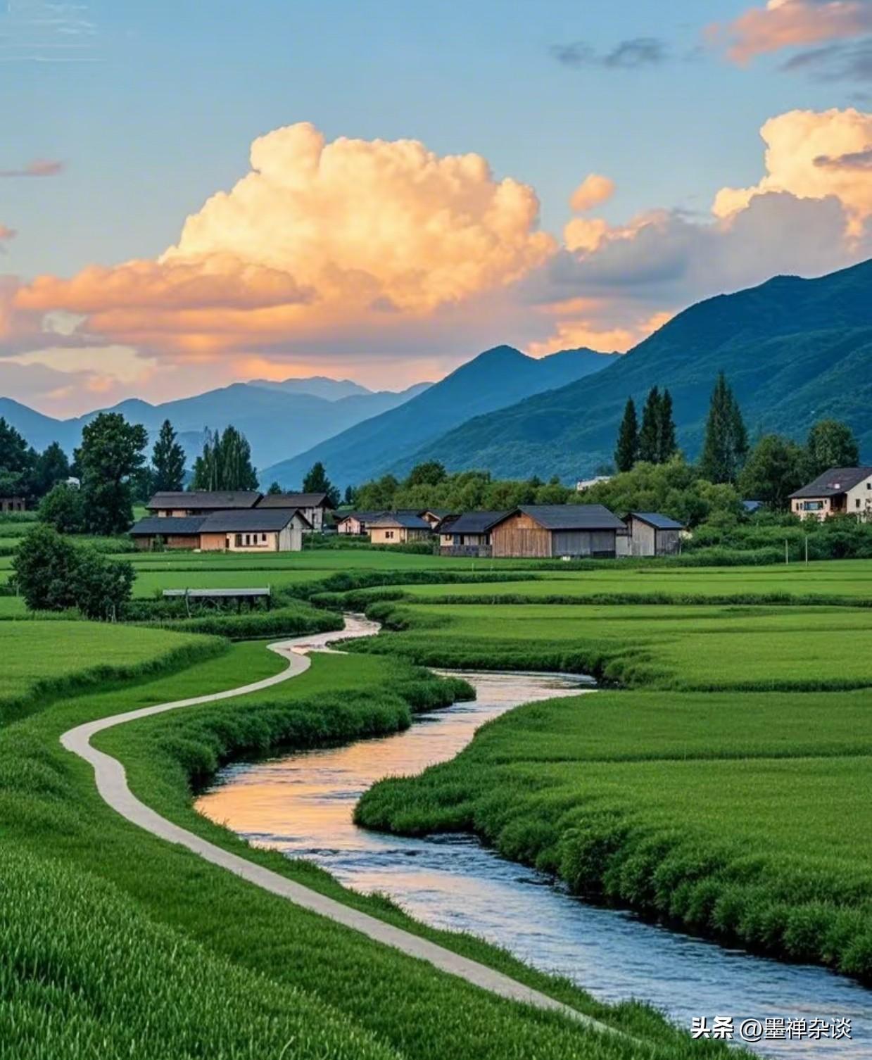 假期带娃出游，很多人会卡在同一个问题上：去张家界，还是去黄山？

一个石英砂岩峰