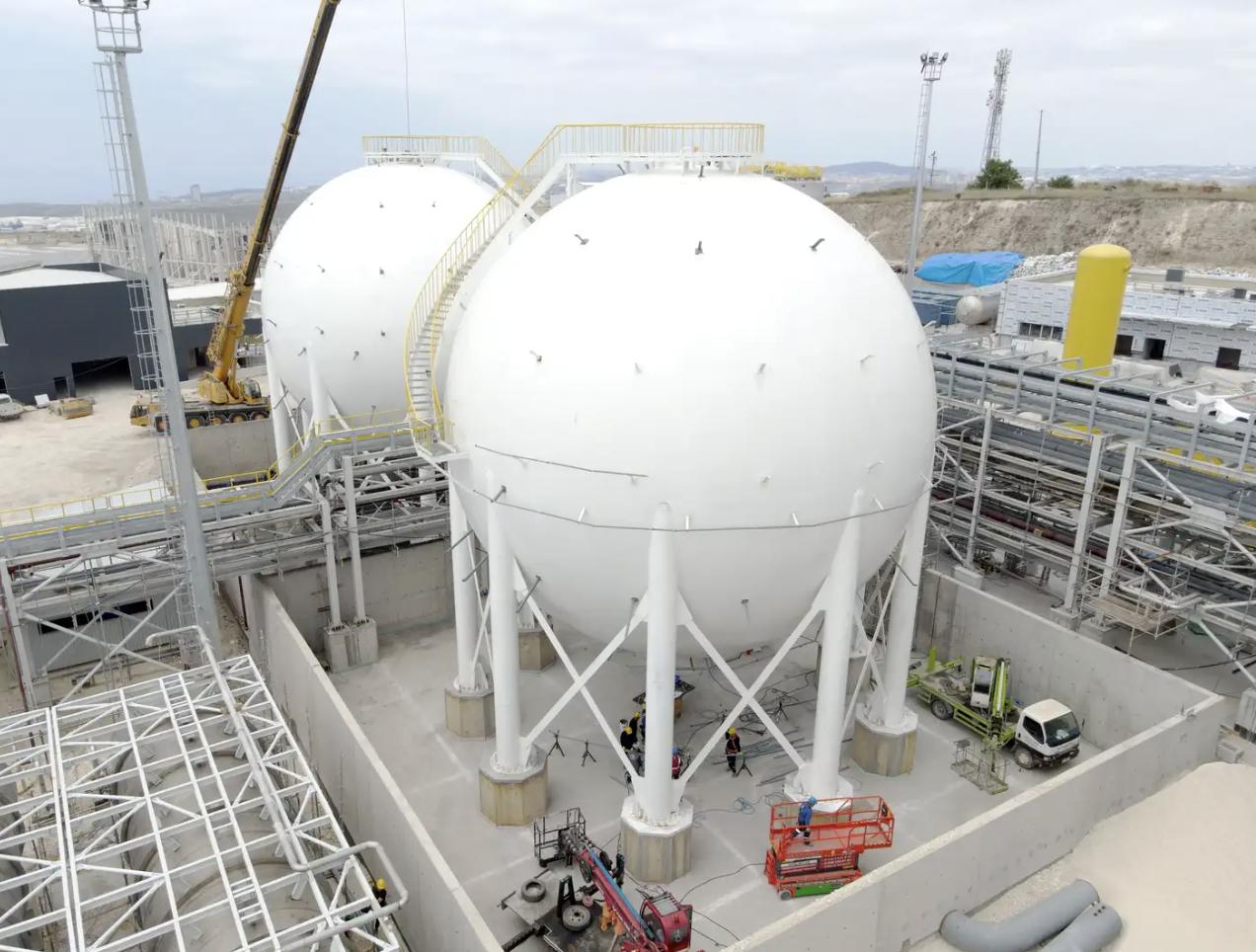 直接膨胀1700倍，内蒙古包头市包钢板材厂爆炸事故，事故原因已查明，650m³ 