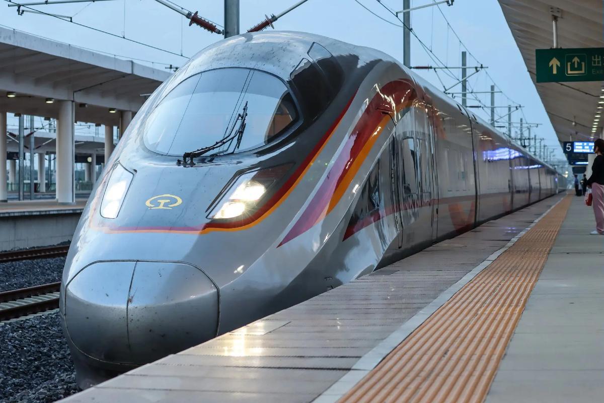 铁路旅游惠民新政简直是游客的福音！打开12306，“铁路旅游”专区的优惠券和特色