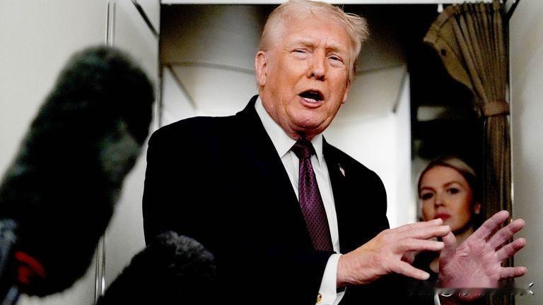 特朗普想要达成协议，但坚称美国会“无论如何”获得格陵兰
美国总统表示，通过协议获