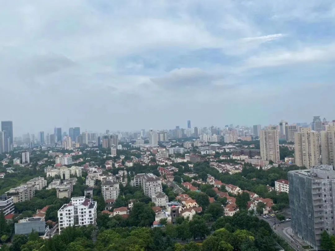 魔都房房房|内环内长宁区神秘顶豪「华山丽苑」突发稀缺三席在售 毗邻四大商圈！