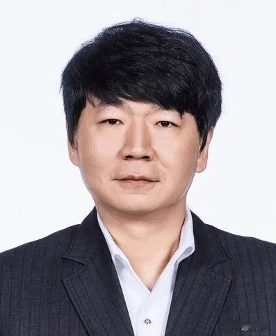 邱彪上一场输给广厦之后，说自己辜负了球队，对不起山东球迷。而今天山东队对阵浙江队