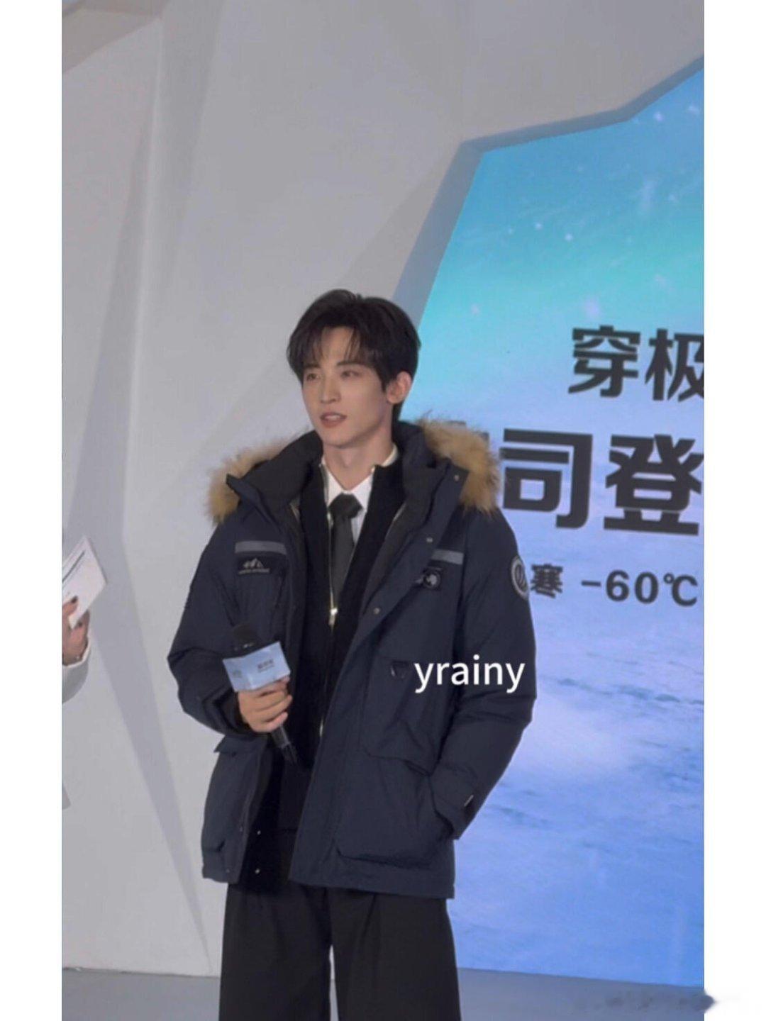 常华森、余承恩同品牌线下活动，来看看状态如何？