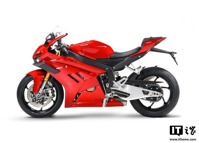 理想高管：张雪三缸机从根上解决国产大排量摩托“卡脖子”问题