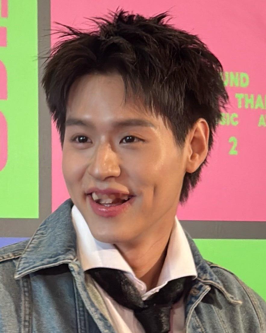 没见过绿茶男的现在见识啦(^^) 