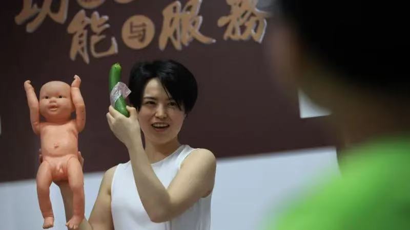 避孕套锐减情趣用品飙升避孕套巨头过去两年销量下降40%热点解读 BBC报道，过去