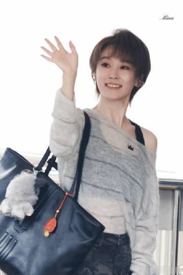 张月陈瑶陪看快乐老家浪姐5位姐姐陪看快乐老家期待每一次的惊喜，究竟今天会有怎样的