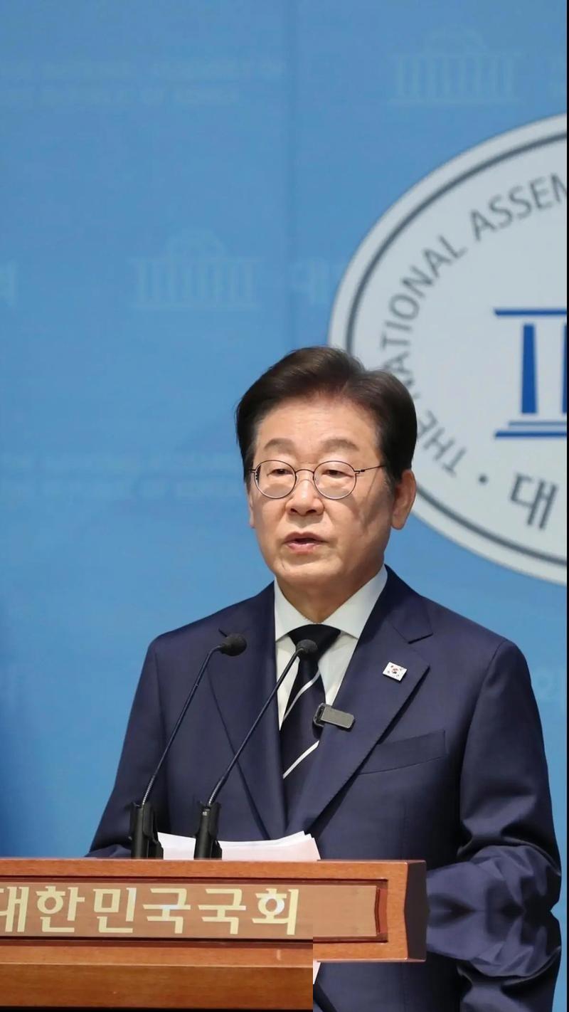 真没想到，这一步能迈得这么大，直接把韩国社会多年来最尴尬的一块遮羞布给扯下来了。