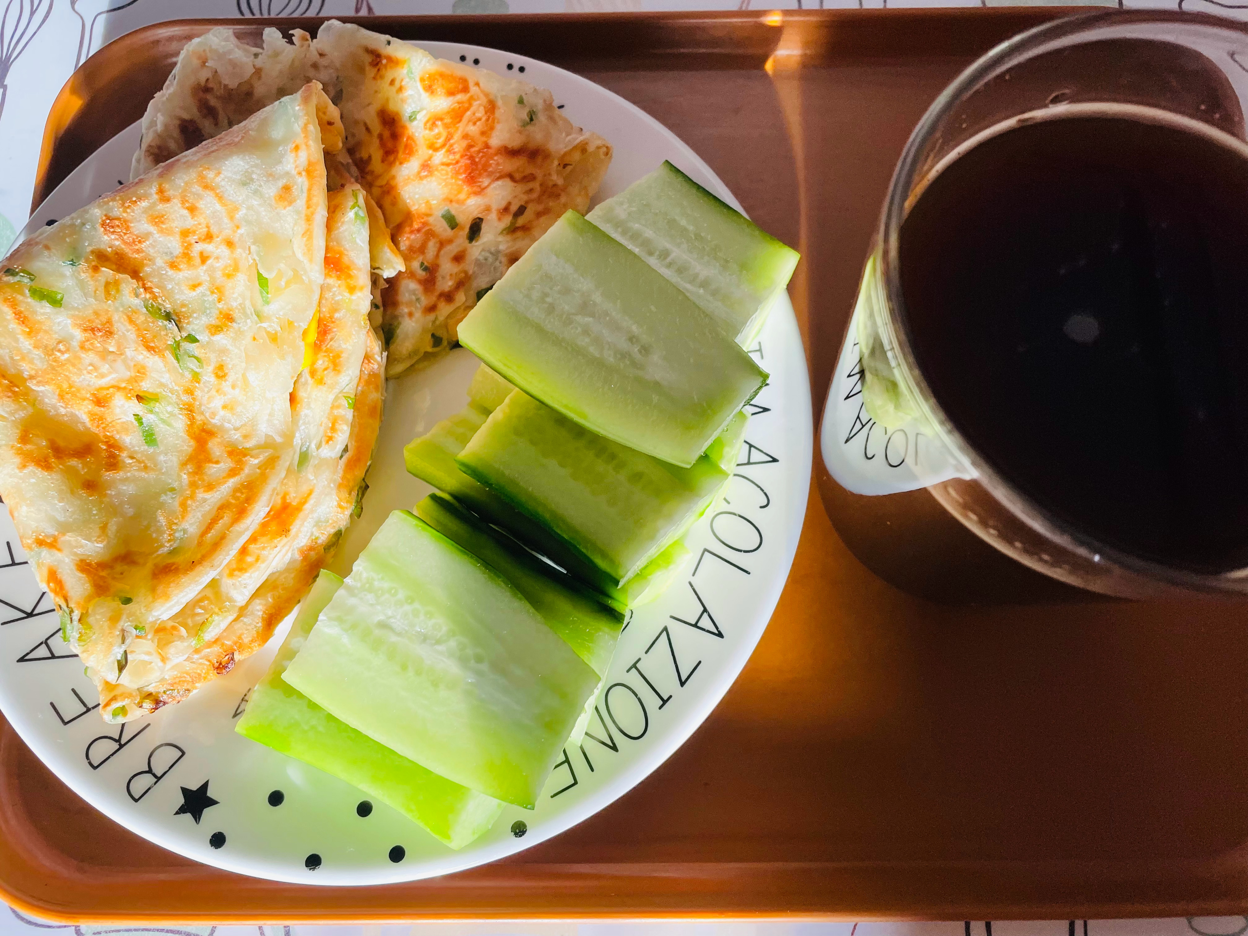 吃早餐啦🥣我大胃王来的 手抓饼一个吃不饱 两个才行
