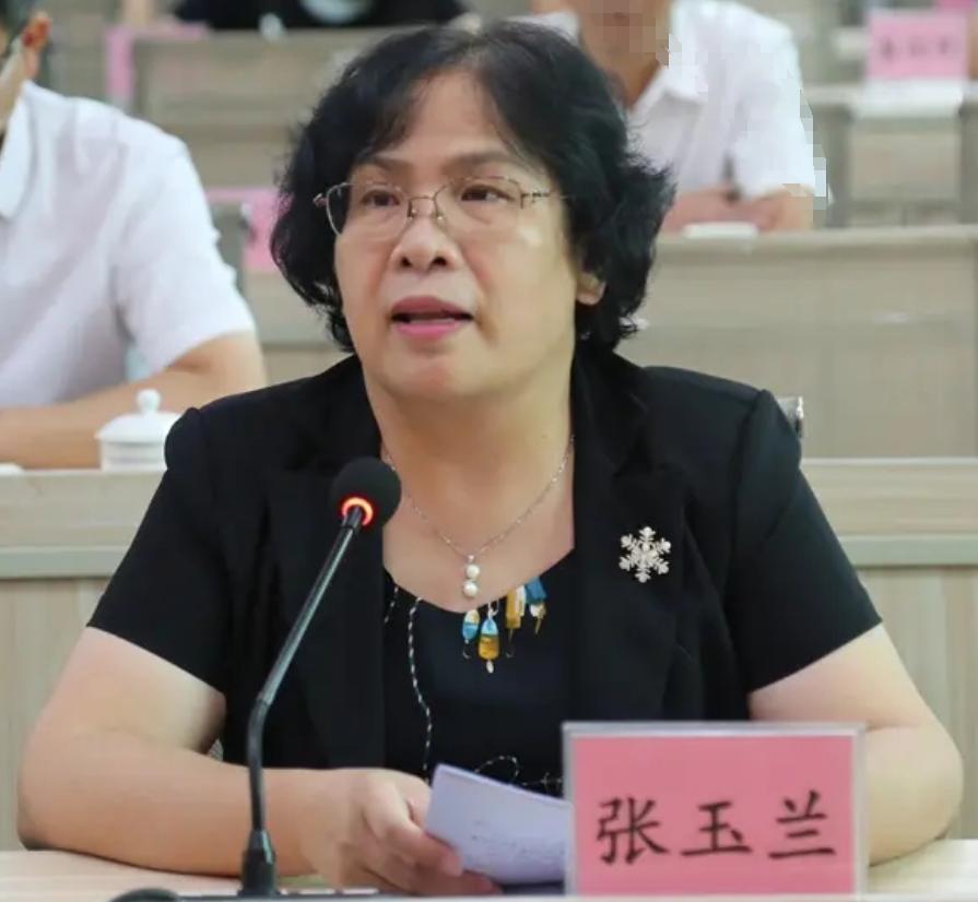 张玉兰消息让清远教育界为之震动！她的突然上“头条”，惊愕的同时又有点让人捉摸不透